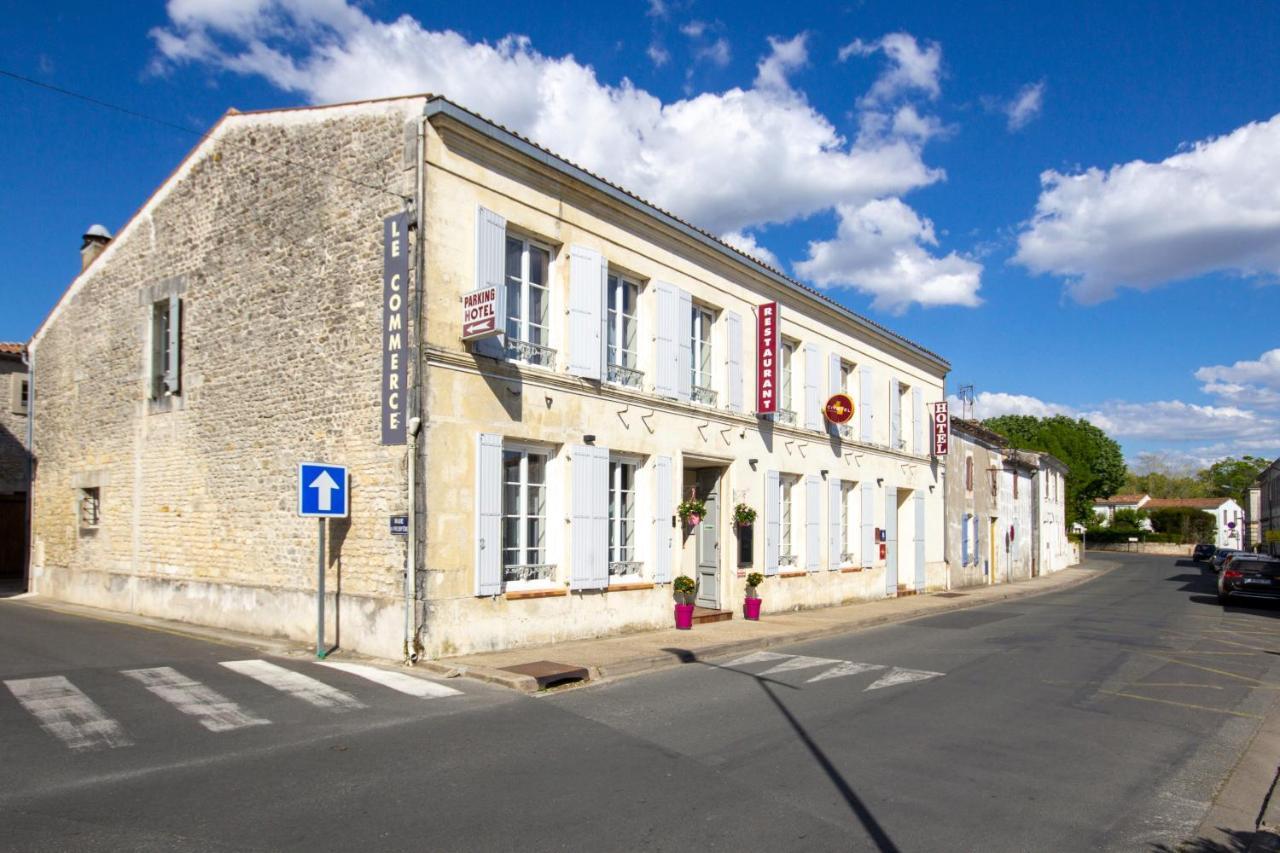 Cit'Hotel Le Commerce Saujon Esterno foto